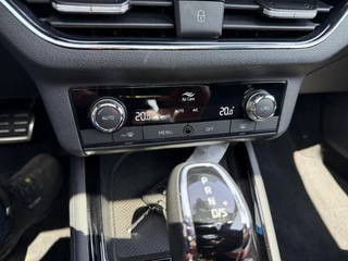 Škoda Kamiq Skoda Kamiq 1.5 TSI ACT MONTE CARLO PANORAMADAK - afbeelding nr 12