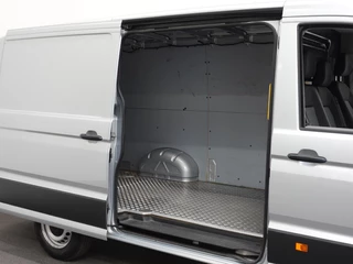 Volkswagen Crafter Volkswagen Crafter 102pk L3H2 / L2H1 Comfortline Executive+ Navigatie Cruise control Parkeersensoren Airco Euro6 - afbeelding nr 8