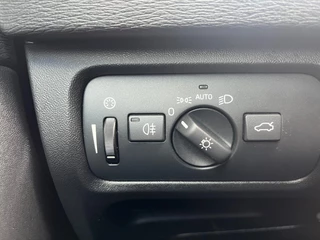 Volvo V40 Volvo V40 2.0 T2 122PK LED koplampen/Navi/Parkeersensoren voor+achter Onderhoudshistorie - afbeelding nr 14