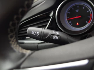 Opel Insignia TREKHAAK / CARPLAY / KEYLESS / NAVI / CLIMA / PDC / BLUETOOTH / CRUISE - afbeelding nr 39