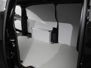 Opel Vivaro Opel Vivaro 1.5 Diesel 120PK L3 BPM VRIJ! Apple Carplay /  Android Auto Parkeersensoren V+A Trekhaak Camera Navigatie Cruise Control LED koplampen houten afwerking laadruimte - afbeelding nr 3