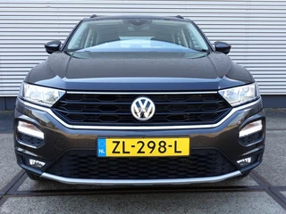 Volkswagen T-Roc Volkswagen T-Roc 1.0 TSi Style I NL-Auto I Airco I Cruise I Android/Apple I Trekhaak I - afbeelding nr 3