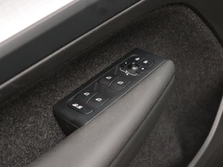 Volvo XC40 Volvo XC40 T4 PLUG-IN HYBRID CORE BRIGHT CAMERA PARK ASSIST V+A NAVI - afbeelding nr 11