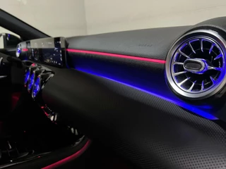 Mercedes-Benz A-Klasse Mercedes A-klasse 180 AMG Matgrijs Sfeerverlichting Carplay - afbeelding nr 22