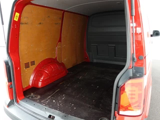 Volkswagen Transporter Volkswagen Transporter 2.0 TDI 150pk DSG Automaat Trekhaak Apple Carplay/ Android Auto Cruise control Airco Sidebars Parkeersensoren - afbeelding nr 9