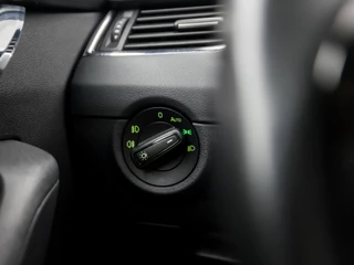 Škoda Octavia (APPLE CARPLAY, NAVIGATIE, CLIMATE, GETINT GLAS, SPORTSTOELEN, PARKEERSENSOREN, CRUISE, NIEUWE APK, NIEUWSTAAT) - afbeelding nr 21