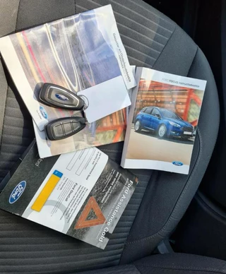 Ford Focus Ford Focus Wagon 1.0 EcoBoost ST Line Business - afbeelding nr 14