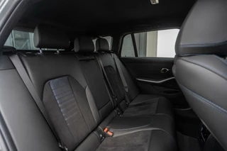 BMW 3 Serie BMW 3-serie Touring 330i M Sport 245pk Adapt.Cruise|Stoelver - afbeelding nr 44