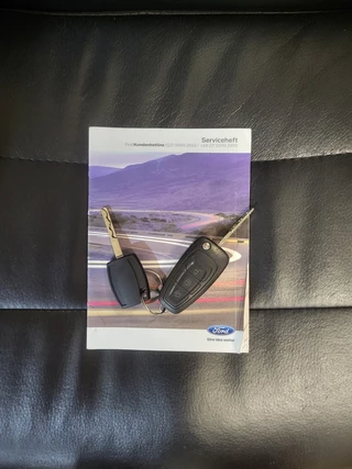 Ford Focus Ford Focus Wagon 1.5 Titanium Edition Eerste eigenaar Automatische airco Stoelver - afbeelding nr 24