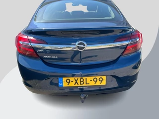 Opel Insignia Opel Insignia 1.4 T EcoFLEX Edition 140pk Trekhaak | Achteruitrijcamera | Navigatie | Climate control | Cruise control - afbeelding nr 3