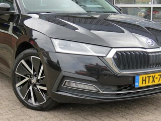Škoda Octavia Škoda Octavia Combi 1.4 TSI 204pk IV PHEV Business Edition / Stoel & stuurwiel verwarming / Navi / Led / 18 Inch / BOVAG garantie - afbeelding nr 44