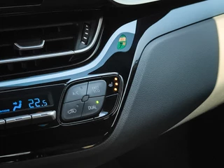 Toyota C-HR Toyota C-HR 2.0 Hybrid Executive (184PK) 1e-Eig. & Dealer-Onderh. BOVAG-Garantie. NL-Auto. - afbeelding nr 42