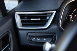 Renault Clio Renault Clio 1.0 TCe 90 Intens Navi Clima Camera Cruise DAB+ PDC CarPlay NL-Auto NAP! - afbeelding nr 22