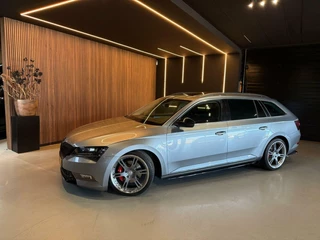 Škoda Superb Skoda Superb Combi 2.0 TDI Laurin & Klement Pano 190pk DSG - afbeelding nr 27