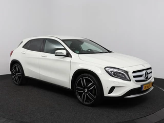 Mercedes-Benz GLA Mercedes GLA-klasse 200 Airco Cruise Stoelverw. Trekhaak Aut - afbeelding nr 5