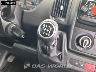 Peugeot Boxer Peugeot Boxer 165PK Bakwagen Laadklep Zijdeur Lat om lat Airco Bluetooth Radio Meubelbak Koffer Gesloten laadbak 21m3 Airco Cruise control - afbeelding nr 15