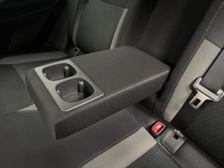 Nissan QASHQAI Nissan Qashqai 1.3 DIG-T Premium Edition Automaat-Trekhaak-Navigatie-Carplay-Cr.contr-Clima-360Camera-Lm.18