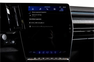 Renault Austral | Dig. Cockpit | Adapt. Cruise | Winterpakket | Elek. Klep | Elek. Stoel | Camera | PDC | NAV+App. Connect | Auto. Airco | LM 19