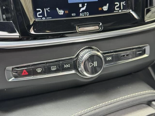 Volvo V90 Volvo V90 2.0 D3 R-Design Automaat | Panoramadak | Volleer | Camera met rondomzicht | Bowers&Wilkins | Adaptieve cruise control | Head-up Display | Apple CarPlay | LED | Parkeersensoren voor en achter - afbeelding nr 30