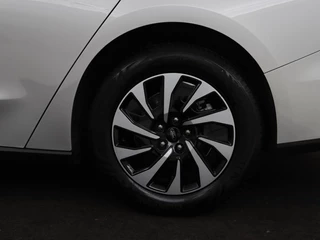 Ford Focus Ford Focus 1.0 EcoBoost Hybrid Titanium Style |  Stoel & stuurverwarming | Camera | Full LED | Carplay | Climate control | Navigatie | Park Assist | Getint glas - afbeelding nr 30