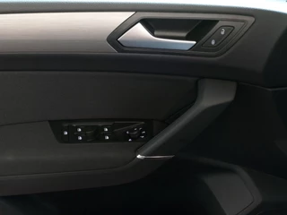 Volkswagen Touran Volkswagen Touran 1.5 TSI 150PK 7P CARPLAY NAVI CAMERA LED ELEK.KLEP VIR.COCKPIT DODE.HOEK DET. STOELVERW KEYLESS 7P 7PERS 11/2024 