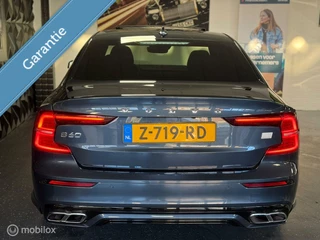 Volvo S60 Volvo S60 2.0 Recharge T8 AWD R-Design PANO HUD - afbeelding nr 25
