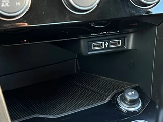 Volkswagen T-Roc Volkswagen T-Roc 1.0 TSI Style | Adeptive Cruise Control | Trekhaak | Navigatie | Parkeersensoren | Apple CarPlay/Android Auto - afbeelding nr 31
