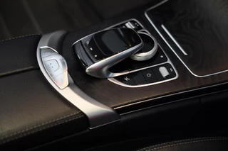 Mercedes-Benz C-Klasse Mercedes-Benz C-klasse Cabrio 180 AMG 63 Edition Look / AUT / Cruise Control / Camera / F1 Flippers / Navi / Led / Pdc / Xenon - afbeelding nr 21