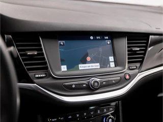 Opel Astra (APPLE CARPLAY, NAVIGATIE, CAMERA, CLIMATE, GETINT GLAS, SPORTSTOELEN, PARKEERSENSOREN, LED KOPLAMPEN, NIEUWE APK, NIEUWSTAAT) - afbeelding nr 24