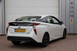 Toyota Prius Toyota Prius 1.8 Dynamic JBL Navi 17inch - afbeelding nr 2