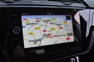 Volkswagen Touran Volkswagen Touran 1.8 TSI DSG 180PK R-line Camera/Navi/LED - afbeelding nr 29