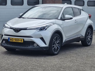 Toyota C-HR Toyota C-HR 1.2 First Edition - afbeelding nr 1