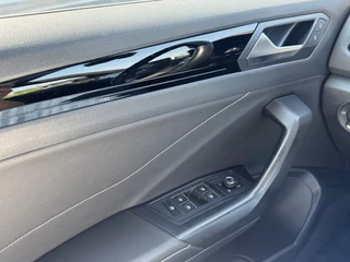 Volkswagen T-Roc Volkswagen T-Roc 1.5 TSI AUT. R-LINE DIGITALE-SCHERM NAVI CARPLAY AIRCO - afbeelding nr 13