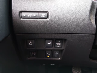 Nissan X-Trail Nissan X-Trail 1.6 DIG-T 163pk Connect Edition | Navi | Clima | Cruise | Panorama Schuifdak | Keyless | Pdc V+A+360 Camera | Rijstrook+Licht+Regensensor | Privacy Glass | 19''lm | Trekhaak - afbeelding nr 21