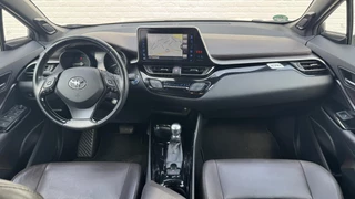 Toyota C-HR Toyota C-HR 1.8 Hybrid First Edition Camera Navigatie Cruise Clima Stoelverwarming Keyless Trekhaak - afbeelding nr 4