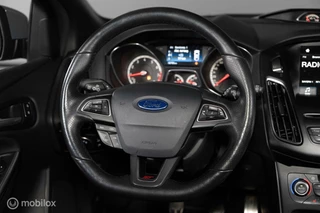 Ford Focus Ford Focus 2.0 EcoBoost ST-3 RECARO|LED|CAMERA|CARPLAY|CRUISE|250PK|STOELVERWARMING|STUURVERWARMING - afbeelding nr 11