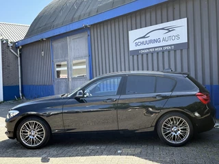 BMW 1 Serie BMW 1 Serie 118i Executive Automaat - afbeelding nr 2
