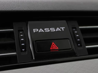 Volkswagen Passat Volkswagen Passat 2.0 TDI Comfort Business | Stoelverwarming |  Camera | Adaptive cruise | Carplay | Massage | Navigatie | Full LED | Parkeerhulp - afbeelding nr 25