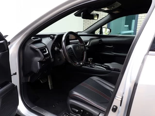 Lexus UX Lexus UX 250h F Sport Premium | Leder | Premium Audio | Stoelverwarming - afbeelding nr 3