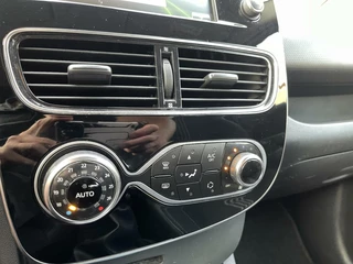 Renault Clio Renault Clio 0.9 TCe Intens GT-LINE LED KOPLAMPEN|CAMERA|R-LINK|KEYLESS|NAVIGATIE|BLUETOOTH - afbeelding nr 9