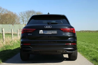 Audi Q3 Audi Q3 35 TFSI / 3x S-Line / 150PK / Automaat / Navi / Matrix LED / Keyless / 19