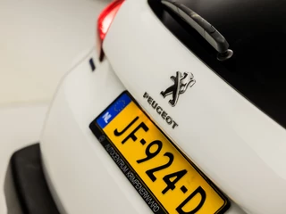 Peugeot 2008 Automaat (PANORAMADAK, NAVIGATIE, CRUISE, TREKHAAK, SPORTSTOELEN, NIEUWE APK, ELEK PAKKET, NIEUWSTAAT) - afbeelding nr 27