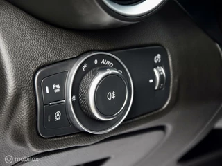 Alfa Romeo Giulia Alfa Romeo Giulia 2.0 T GME AWD Ti 280 pk I Leder I Navi I - afbeelding nr 26