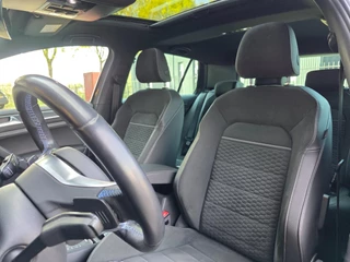 Volkswagen Golf Volkswagen Golf 1.4 TSI PHEV GTE | PANO / ACC / LED / CARPLAY / CAMERA / P.SENSOR V+A / LEDER-ALCANTARA / STOELVERW. / LANE ASS ! - afbeelding nr 22