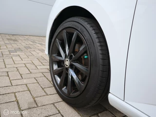 Škoda Fabia Skoda Fabia 1.0 TSI Sport Pano LED PDC Navi Clima Stoelverwarming - afbeelding nr 31