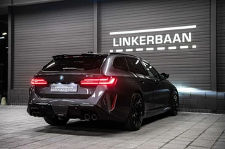 BMW M5 BMW 5-serie Touring M5 V8 Hybrid | Direct leverbaar | Pano | B&W | M Drive | - afbeelding nr 27