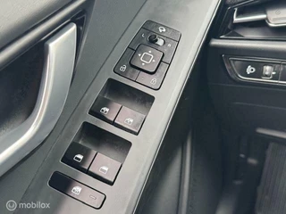 Kia Niro Kia Niro 1.6 GDi PHEV DynamicLine Edition / Plug-inn Hybride / volledig elektrisch rijden 65 km hierna Hybride aandrijving , Navi / Camera achter / Parkeerhulp rondom / Stoel & stuur verwarming / Keyless , fab garantie 7 jaar / 150.000km - afbeelding nr 31