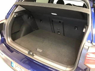 Volkswagen Golf Volkswagen Golf United 1.5 TSi | Navigatie | LED | Stoelverwarming | - afbeelding nr 25