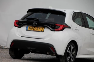 Toyota Yaris Toyota Yaris 1.5 Hybrid 115 Team Player - 93 pk **Camera / Carplay - afbeelding nr 6