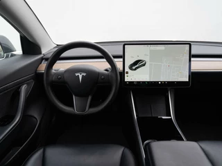 Tesla Model 3 Tesla Model 3 Standard RWD Plus 60 kWh | Zwart leder | Autopilot | Premium audio | Trekhaak - afbeelding nr 25